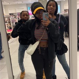 Meet your Posher, Kennedi